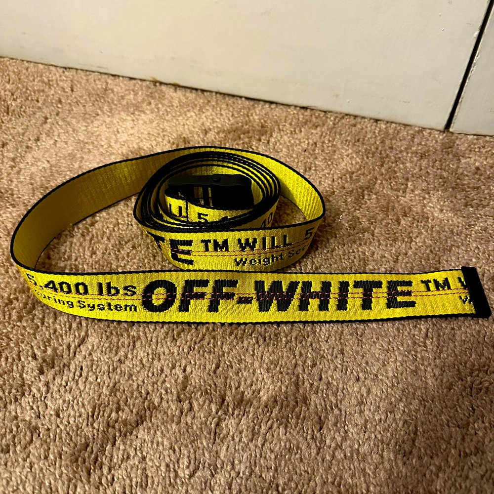 Classic 100% authentic off white belt